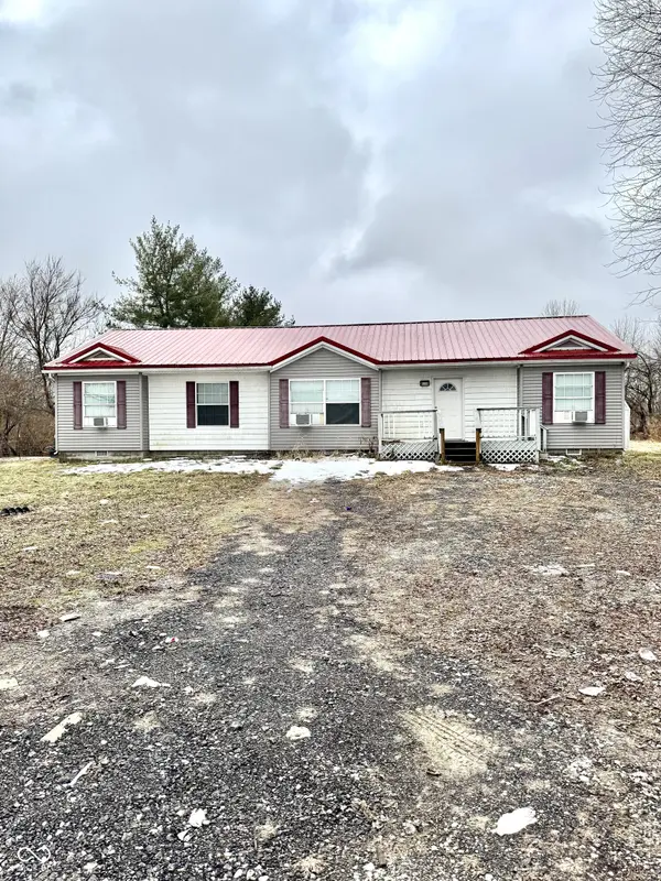 5495 E Greensburg RD, Franklin, IN 46131