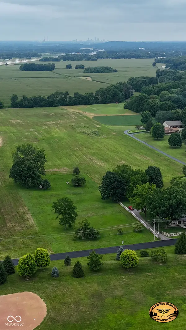6594 Stones Crossing RD, Greenwood, IN 46143
