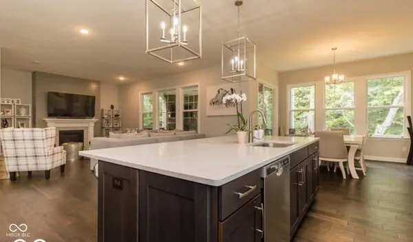5146 Oak Ridge TRL, Columbus, IN 47201
