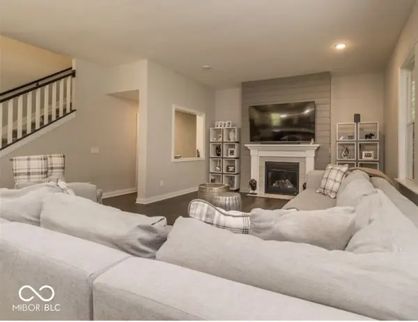 5146 Oak Ridge TRL, Columbus, IN 47201