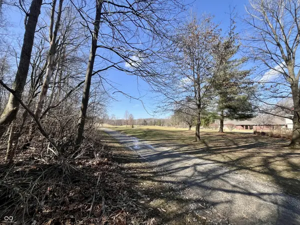 1865 Red Fox CT E, Martinsville, IN 46151
