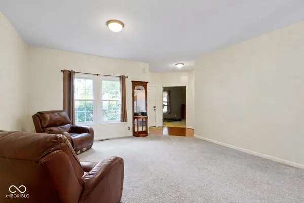 8778 N Deer Crossing BLVD, Mccordsville, IN 46055