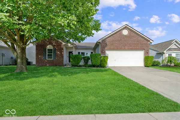 8778 N Deer Crossing BLVD, Mccordsville, IN 46055
