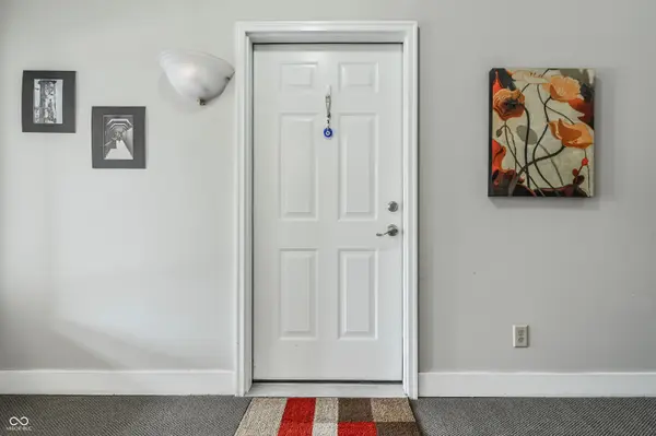 549 Fletcher AVE #APT 2, Indianapolis, IN 46203