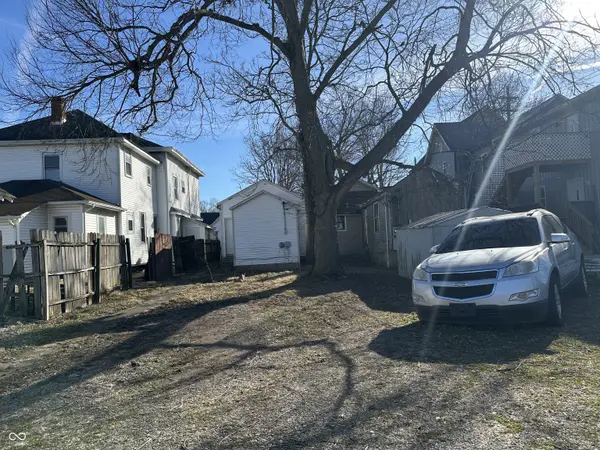 924 & 926 Pearl ST, Columbus, IN 47201