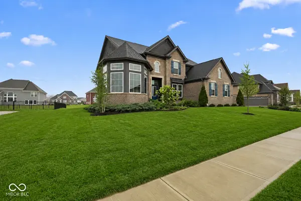 1436 Hove DR, Greenwood, IN 46143