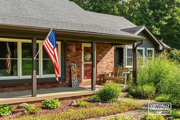 825 W Krislynn Woods AVE, West Terre Haute, IN 47885