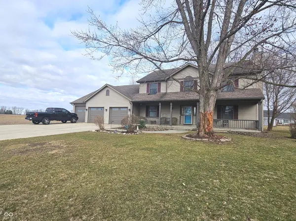 716 Allen DR, Sweetser, IN 46987
