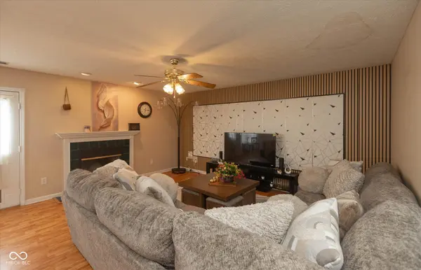 5527 Forest Ridge CT, Indianapolis, IN 46203