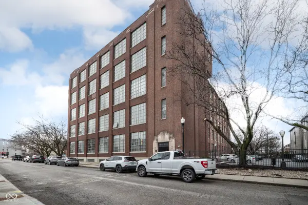 611 N Park AVE #109, Indianapolis, IN 46204