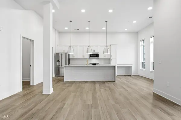 925 Veterans WAY #104, Carmel, IN 46032