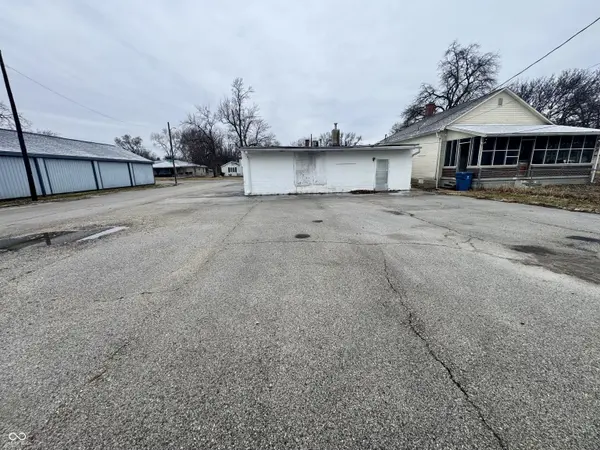 1452 S 25th ST, Terre Haute, IN 47803