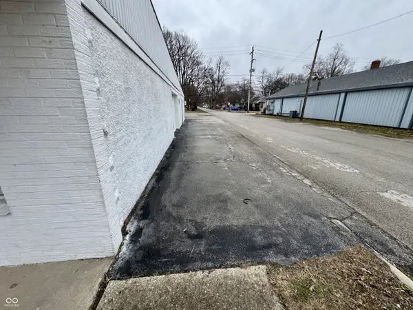 1452 S 25th ST, Terre Haute, IN 47803