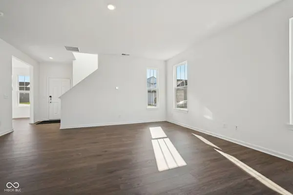 2736 Evergreen AVE, Plainfield, IN 46168