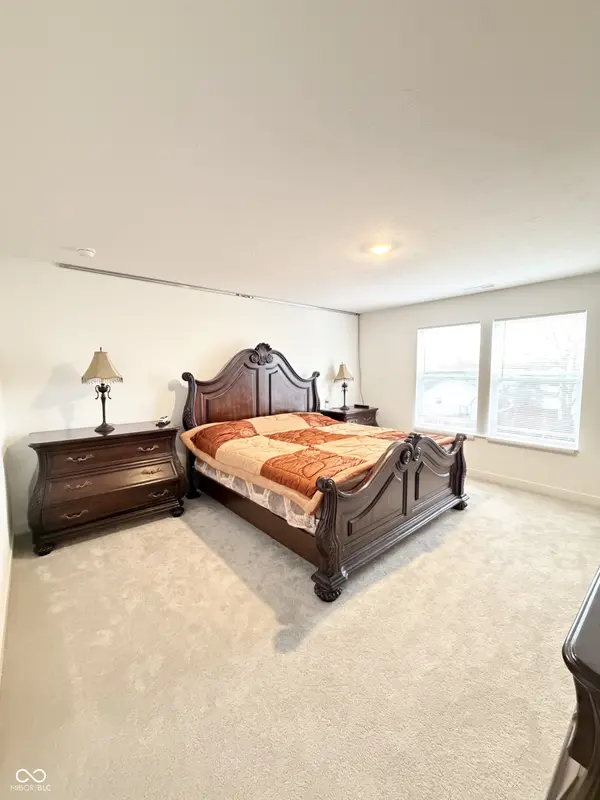 1560 Covington BLVD, Franklin, IN 46131