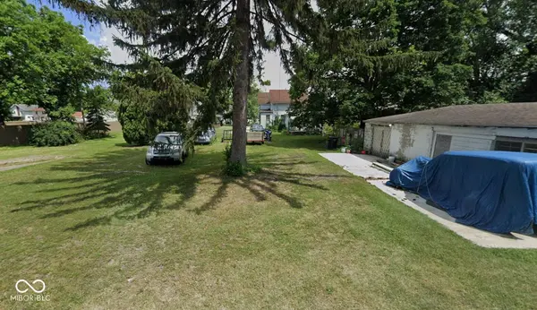 930 W Lasalle AVE, South Bend, IN 46601
