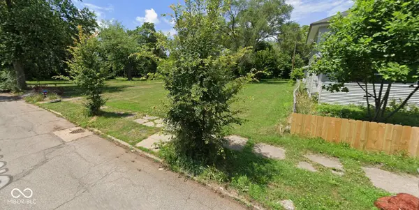 541 Cleveland AVE, South Bend, IN 46628