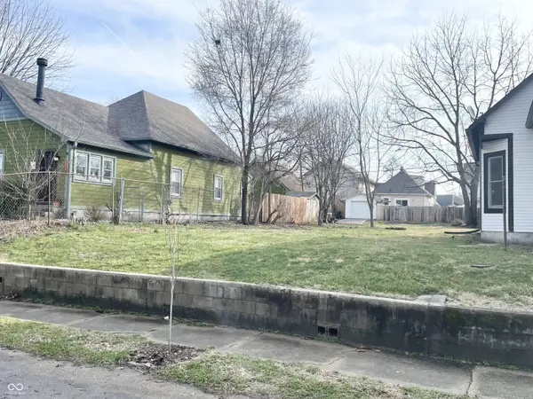 1125 Larch ST, Indianapolis, IN 46201