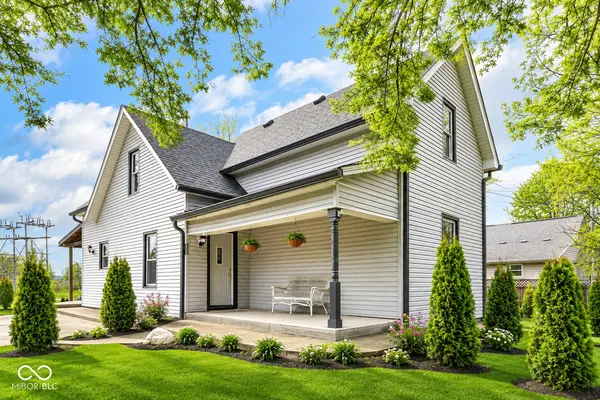 207 Linville AVE, Whitestown, IN 46075