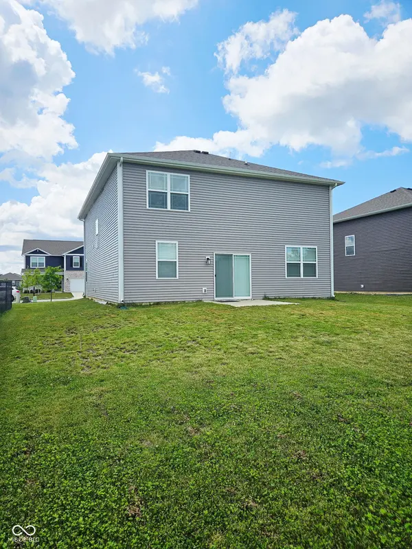 1932 Downey LN, Greenfield, IN 46140