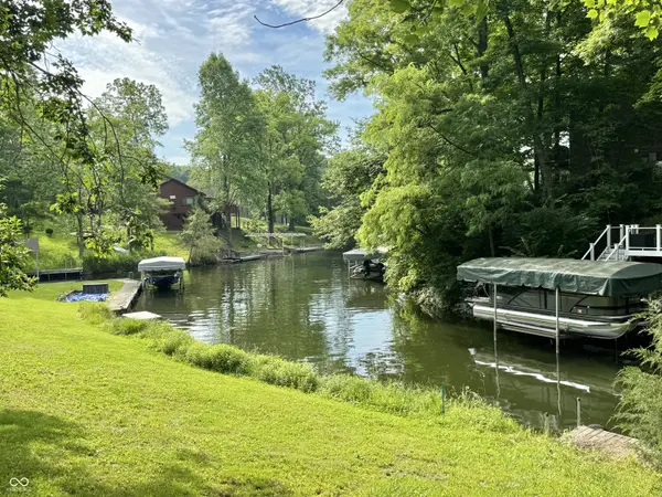 36/37 Mill SPGS, Coatesville, IN 46121