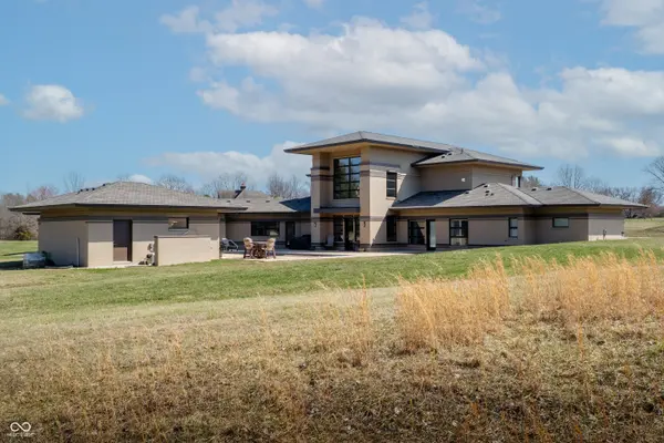 5352 State Road 144, Greenwood, IN 46143