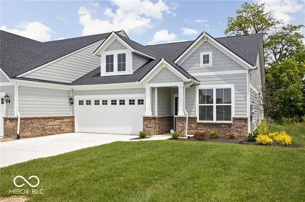 745 Stone Trace CT, Avon, IN 46123