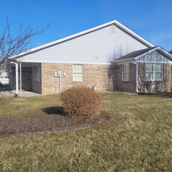 8105 Bentley Farms DR, Indianapolis, IN 46259