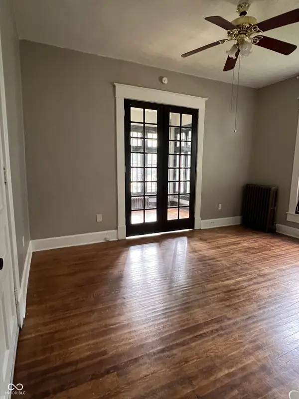 609 Woodruff Place Middle DR, Indianapolis, IN 46201
