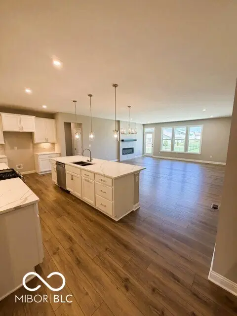 6228 Hampton Walk BLVD, Mccordsville, IN 46055