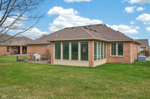 5147 E Hyde CT, Columbus, IN 47203