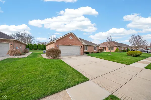 5147 E Hyde CT, Columbus, IN 47203