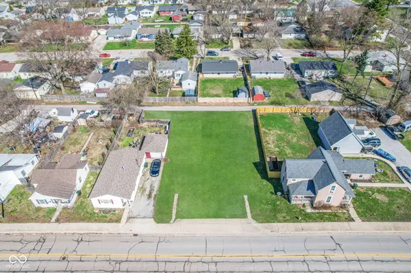 443-445 E Michigan ST, Fortville, IN 46040