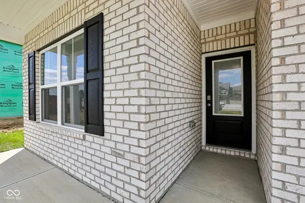 5751 Bancroft DR, Pendleton, IN 46064