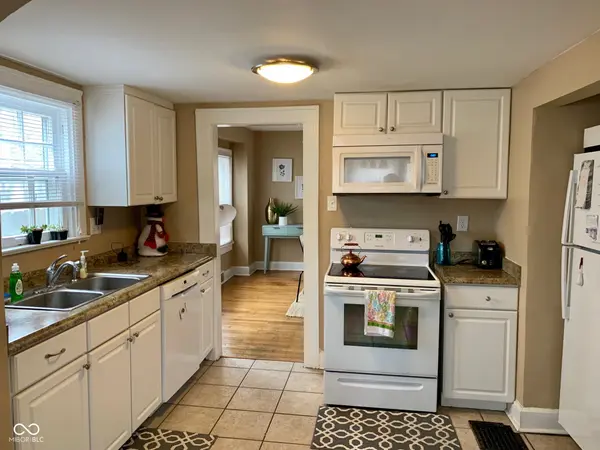 425 W 44th ST, Indianapolis, IN 46208