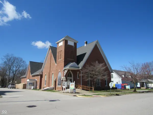 300 N Washington ST, Ladoga, IN 47954