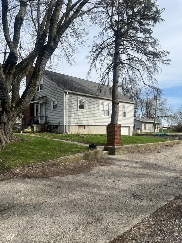 105 Pushville RD, Greenwood, IN 46143