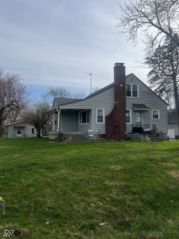 105 Pushville RD, Greenwood, IN 46143