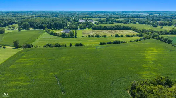 6305 Travis RD, Bargersville, IN 46143