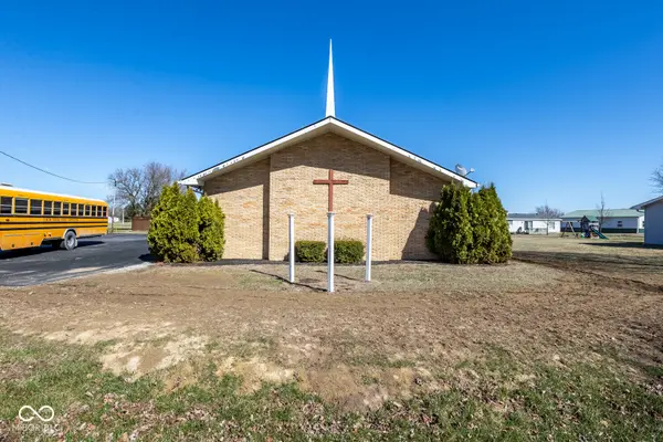 420 E Pike ST, Kirklin, IN 46050