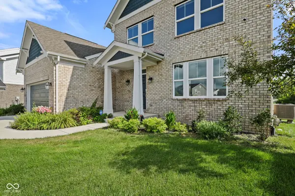 9962 Mosaic Blue WAY, Indianapolis, IN 46239