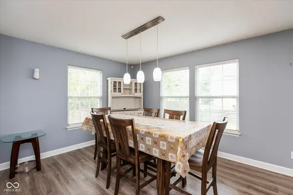 10270 Apple Blossom CIR, Fishers, IN 46038