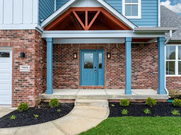 7604 Brownstone CT, Greenfield, IN 46140