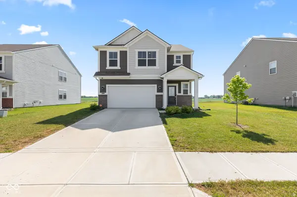 269 Switchgrass LN, New Whiteland, IN 46184