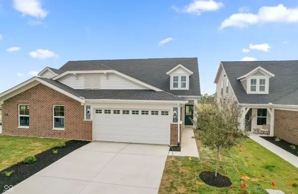 869 Rosebud LN, Greenfield, IN 46140