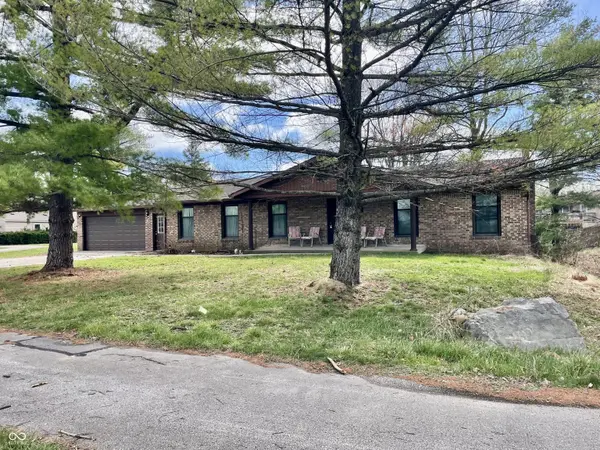 700 Albin Pond RD, Greencastle, IN 46135