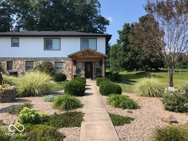 4258 N South DR, Quincy, IN 47456