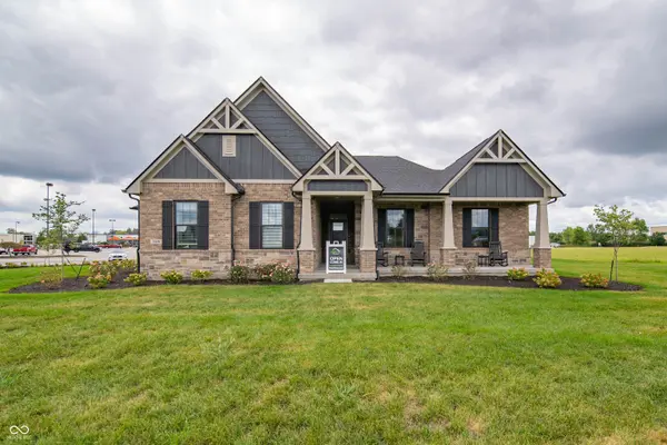 2587 Grey Fox DR, Martinsville, IN 46151