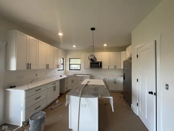 2540 Chrystal Woods DR, Kokomo, IN 46901