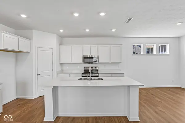 9026 Anthem AVE, Plainfield, IN 46168